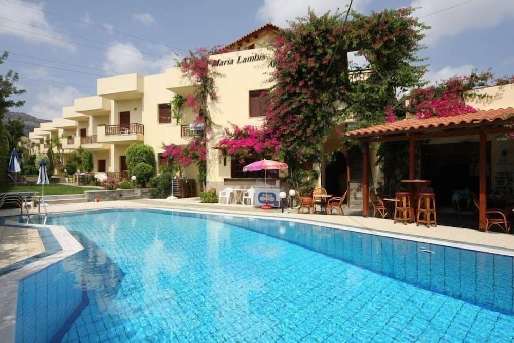 Maria Lambis Apartments — Main photo in Stalida