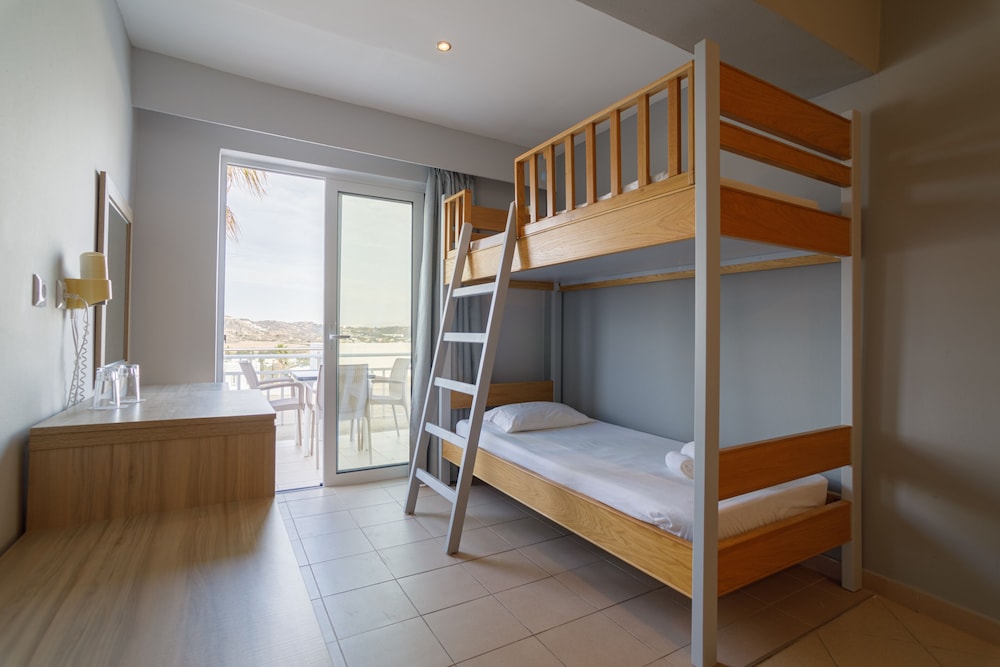 Hermes Hotel — Hotel rooms in Kefalos, South Aegean