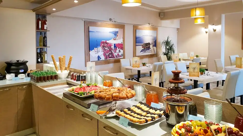 Hotel Yannis Corfu — Restaurant & bars in Ypsos, Ionian Islands