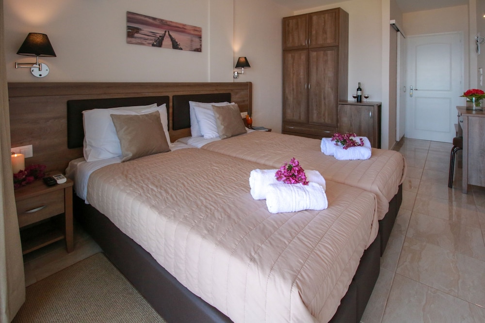 Hotel Yannis Corfu — Hotel rooms in Ypsos, Ionian Islands