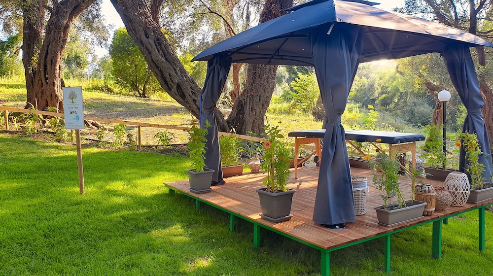 Hotel Yannis Corfu — Restaurant & bars in Ypsos, Ionian Islands