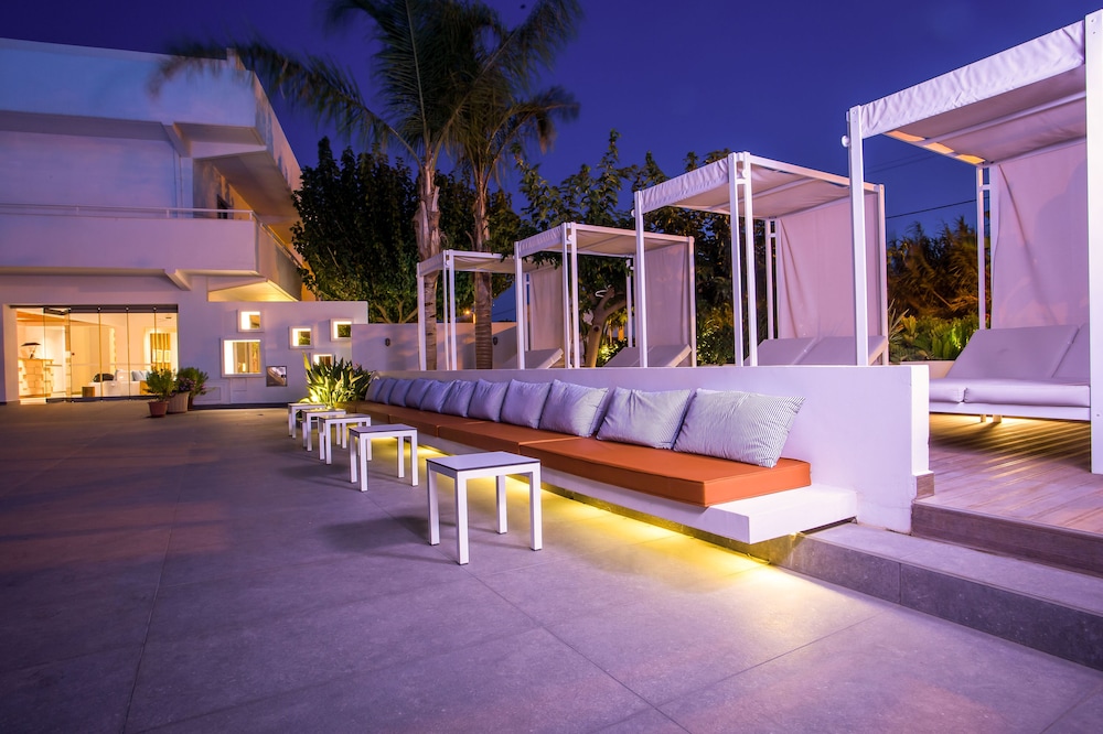 Orion Hotel Faliraki — Hotel building in Faliraki, South Aegean