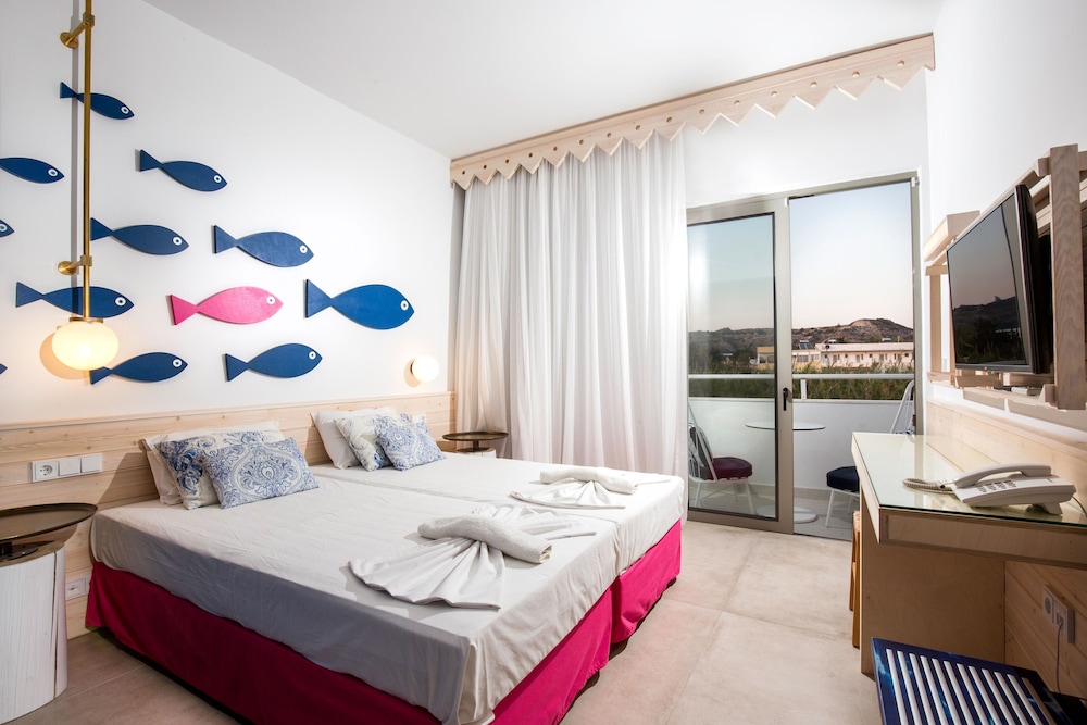 Orion Hotel Faliraki — Hotel rooms in Faliraki, South Aegean