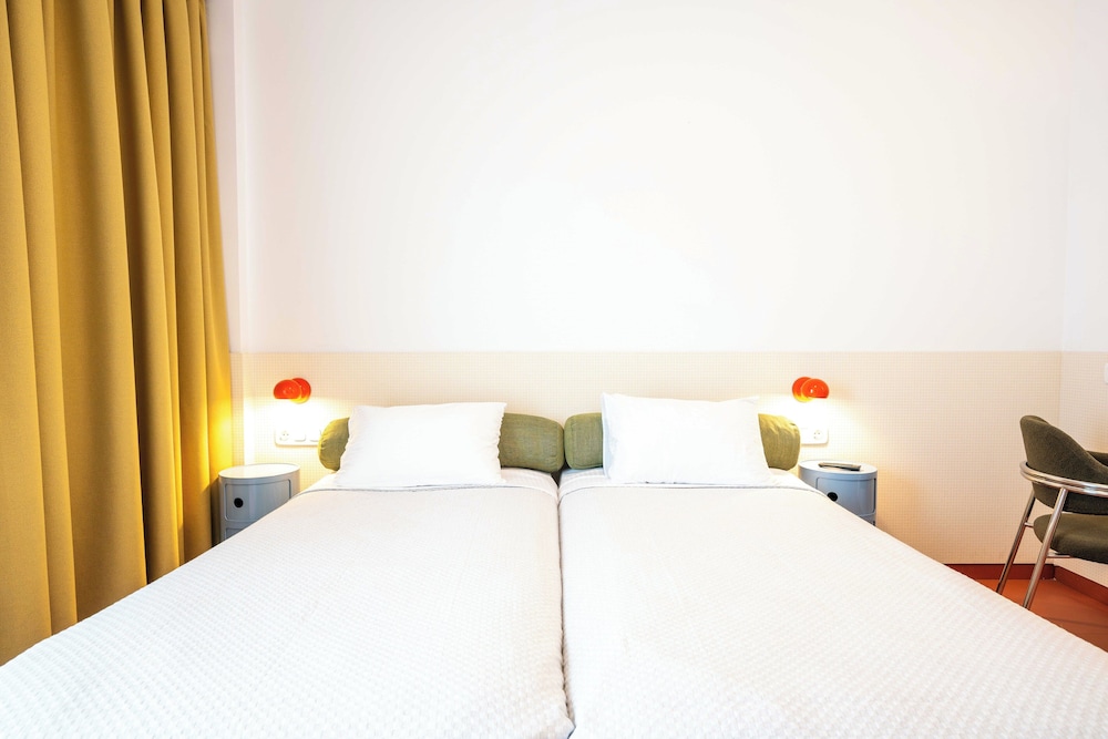 Orion Hotel Faliraki — Hotel rooms in Faliraki, South Aegean