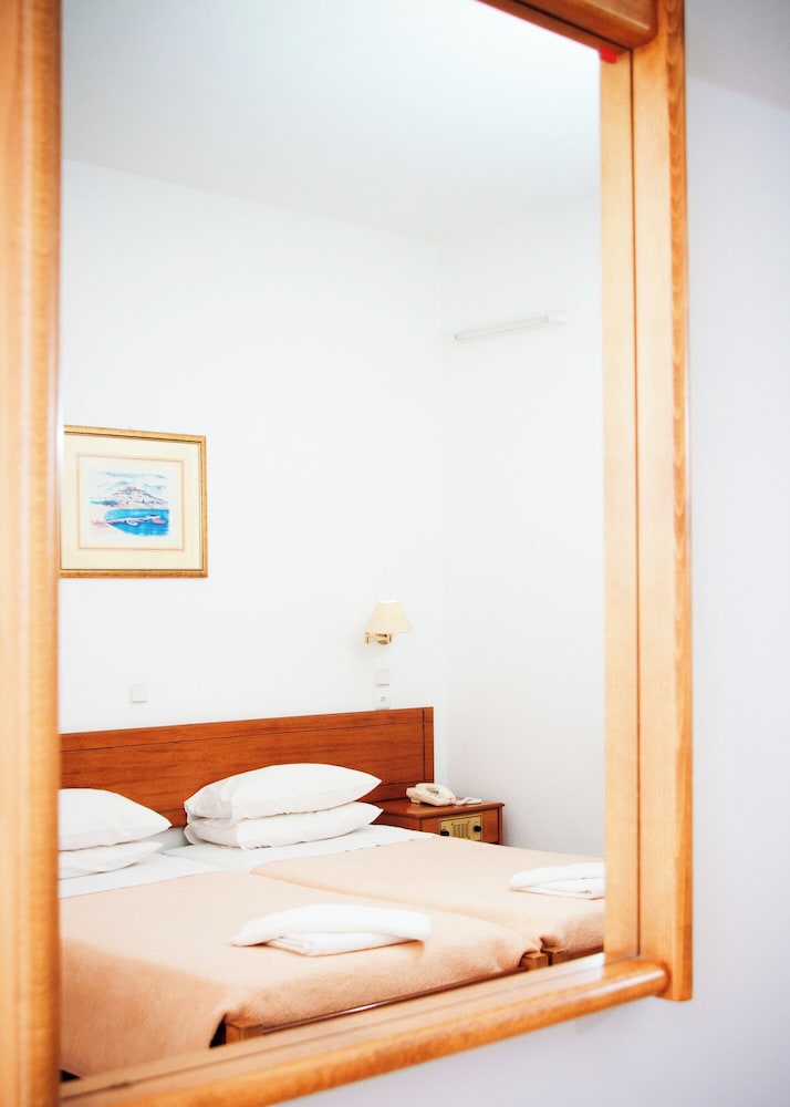 Orion Hotel Faliraki — Hotel rooms in Faliraki, South Aegean