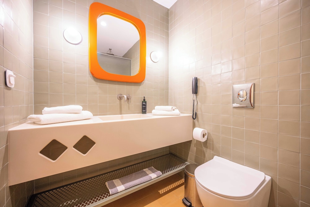 Orion Hotel Faliraki — Hotel rooms in Faliraki, South Aegean