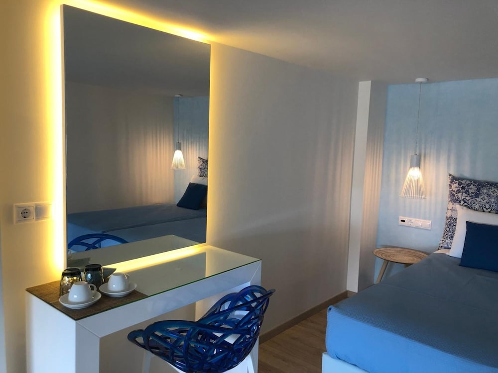 Elpida Beach Studios — Hotel rooms in Faliraki, South Aegean