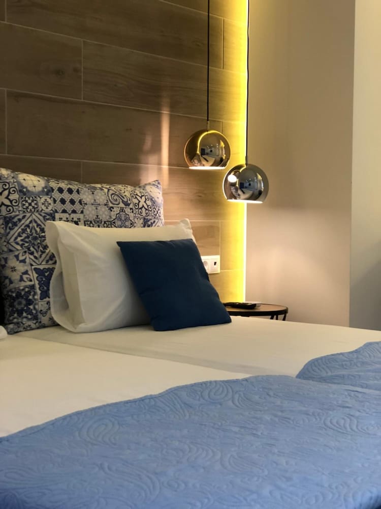 Elpida Beach Studios — Hotel rooms in Faliraki, South Aegean