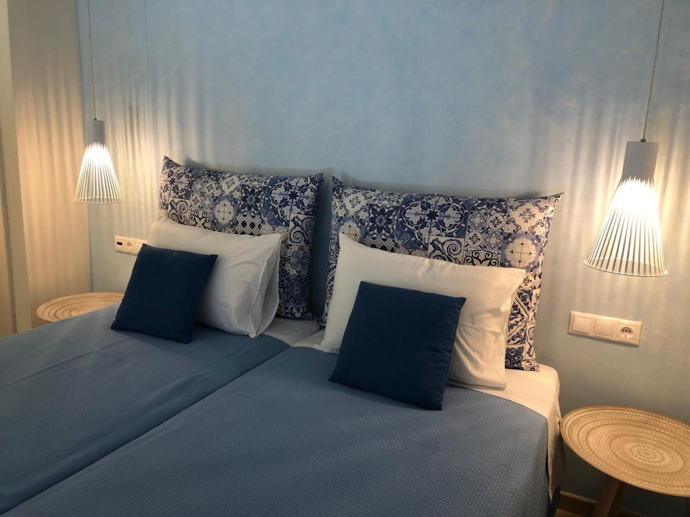 Elpida Beach Studios — Hotel rooms in Faliraki, South Aegean