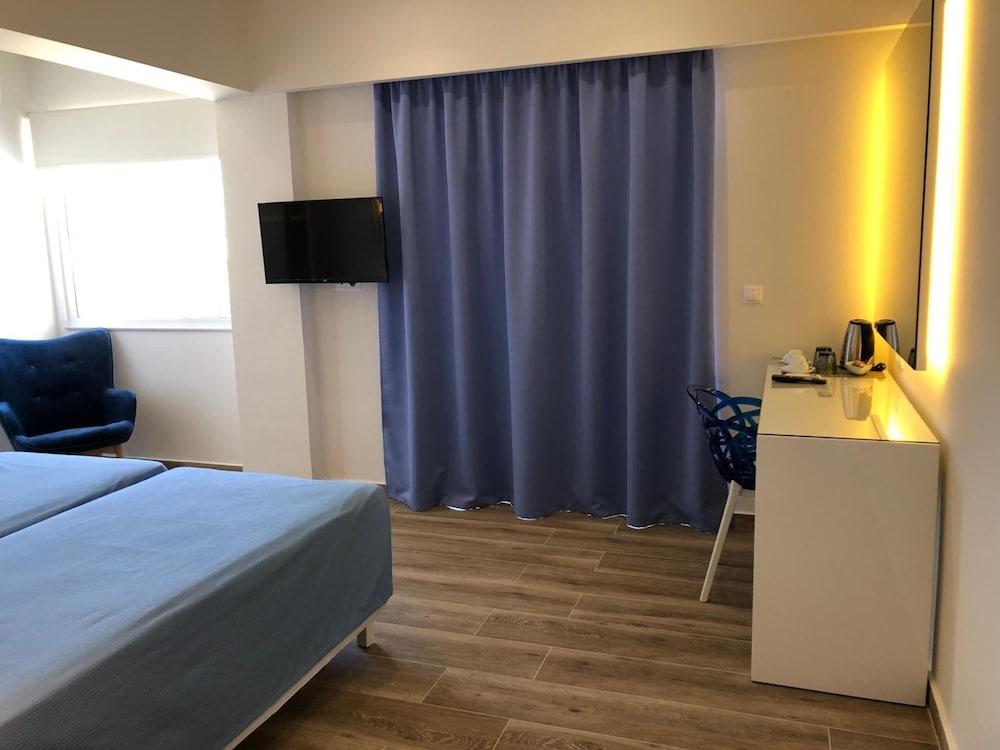 Elpida Beach Studios — Hotel rooms in Faliraki, South Aegean