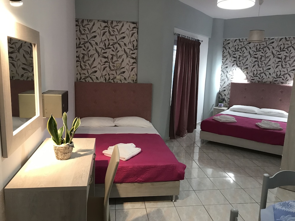 Marianna Studios — Hotel rooms in Malia