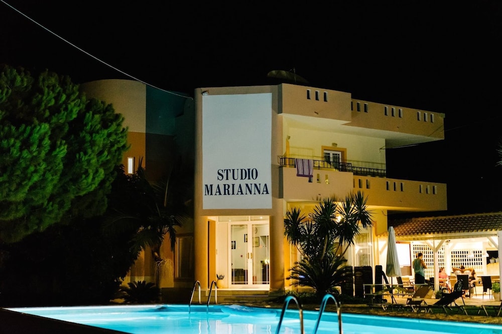 Marianna Studios — Hotel building in Malia