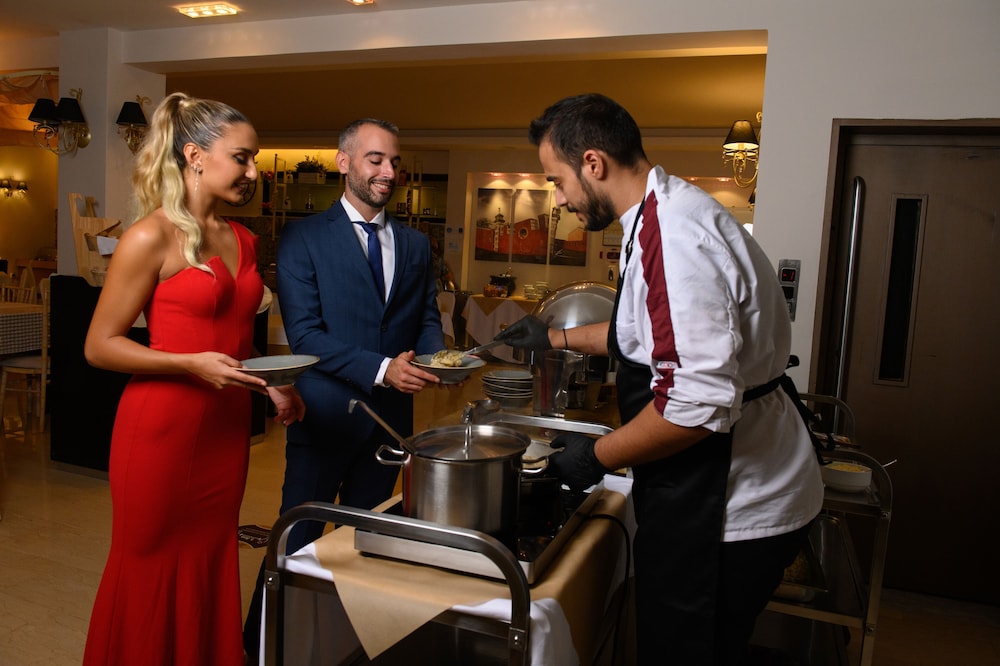 Art Hotel Debono — Restaurant & bars in Gouvia, Ionian Islands