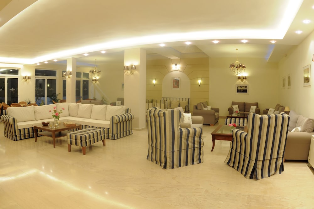 Art Hotel Debono — Hotel building in Gouvia, Ionian Islands