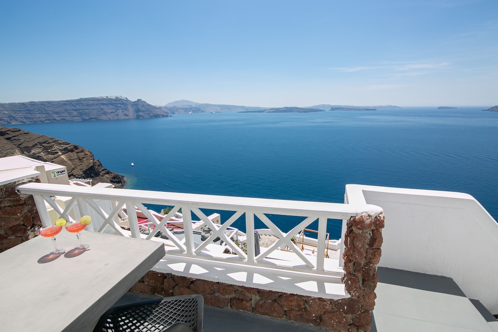 White Pearl Villas — Attractions in the area in Oia, South Aegean