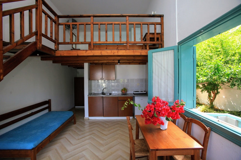 Anatoli Apartments — Hotel rooms in Hersonissos