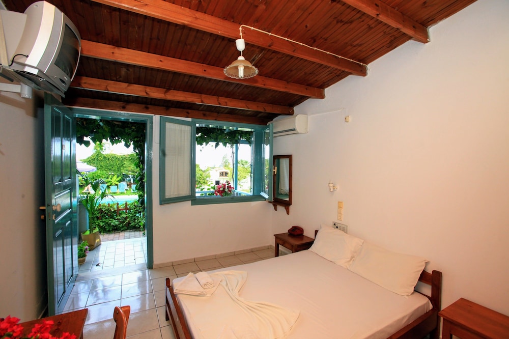 Anatoli Apartments — Hotel rooms in Hersonissos