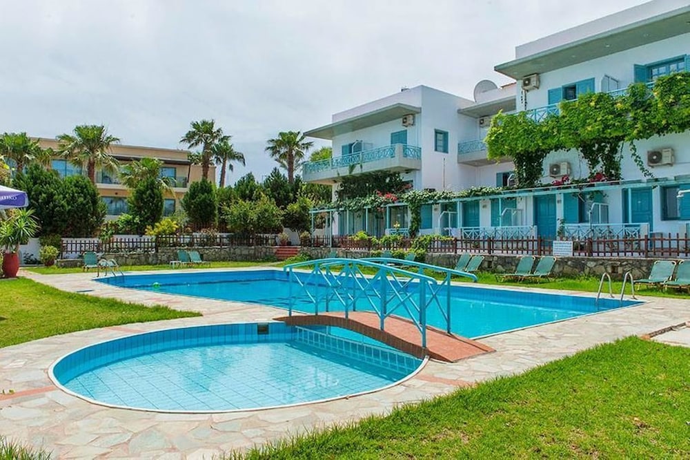 Anatoli Apartments — Swimming pool in Hersonissos