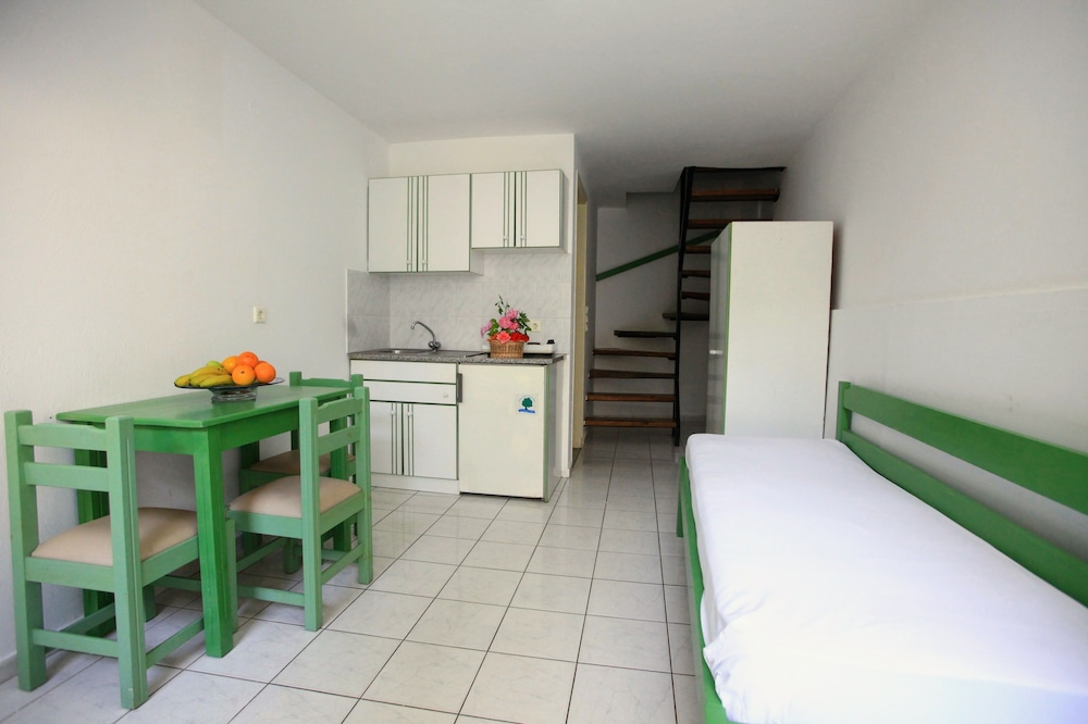 Anatoli Apartments — Hotel rooms in Hersonissos