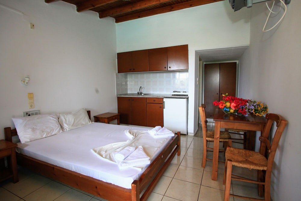 Anatoli Apartments — Hotel rooms in Hersonissos