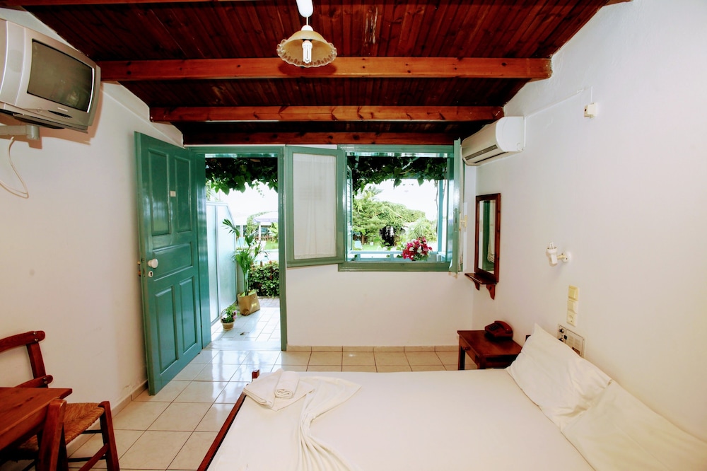 Anatoli Apartments — Hotel rooms in Hersonissos