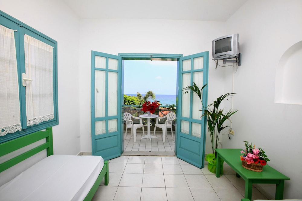 Anatoli Apartments — Hotel rooms in Hersonissos