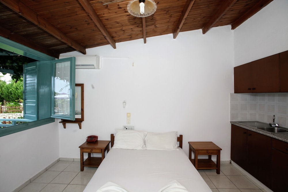 Anatoli Apartments — Hotel rooms in Hersonissos