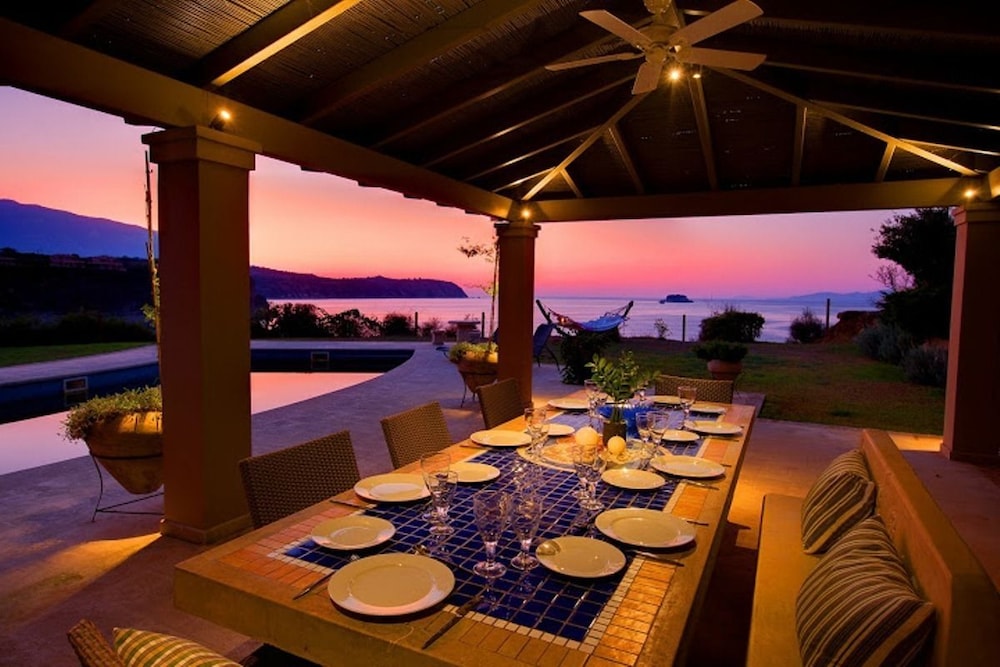 Monambeles Villas — Restaurant & bars in Svoronata, Ionian Islands