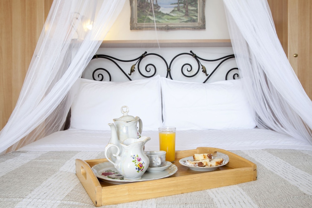 Monambeles Villas — Hotel rooms in Svoronata, Ionian Islands