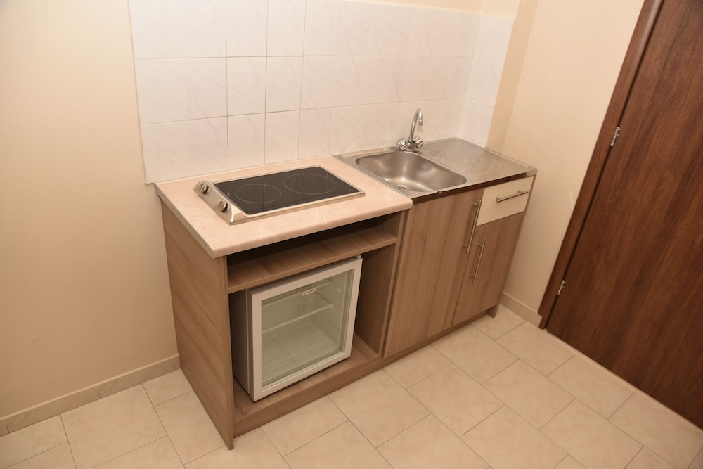 Rose Hotel Faliraki — Hotel rooms in Faliraki, South Aegean