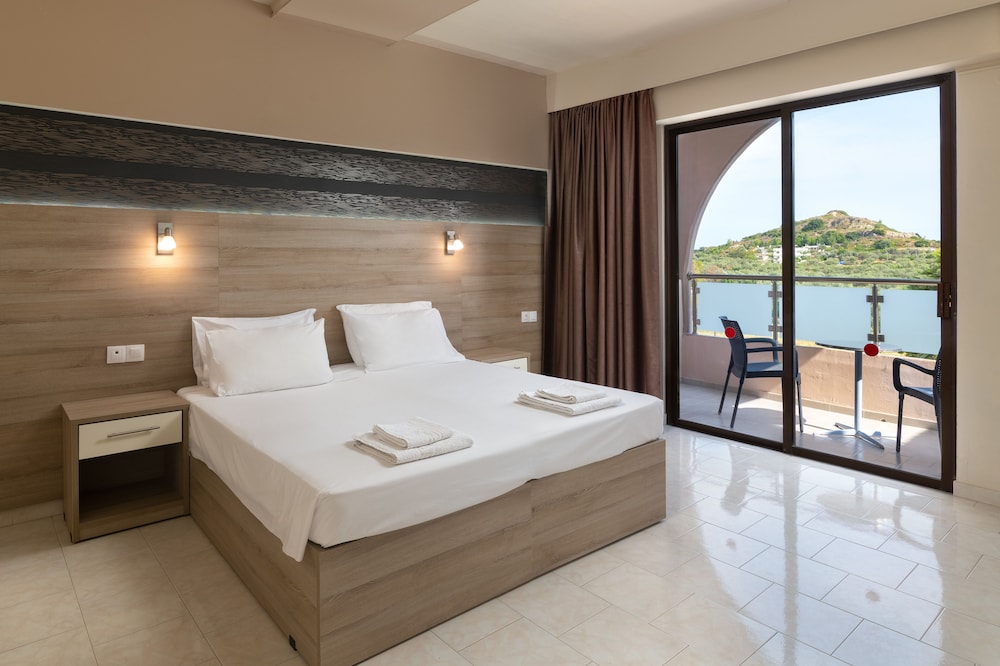 Rose Hotel Faliraki — Hotel rooms in Faliraki, South Aegean