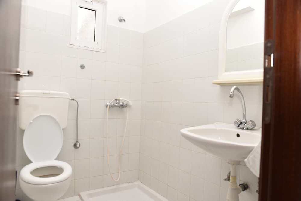 Rose Hotel Faliraki — Hotel rooms in Faliraki, South Aegean