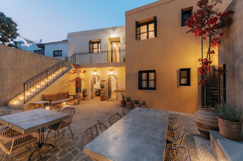 Zacosta Villa - a Heritage Hotel