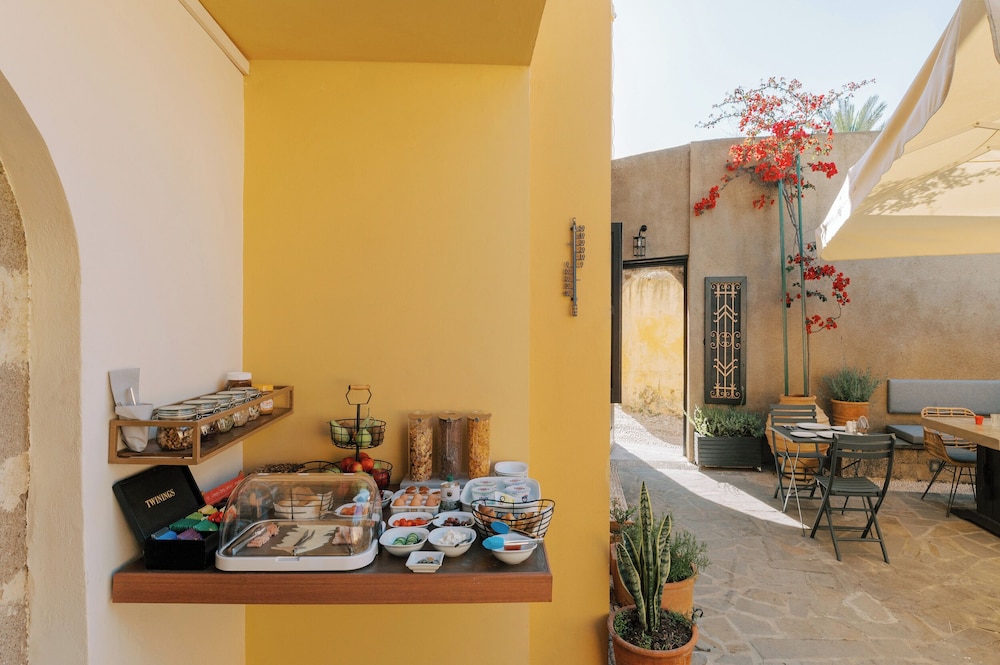 Zacosta Villa - a Heritage Hotel — Restaurant & bars in Rhodes Town, South Aegean