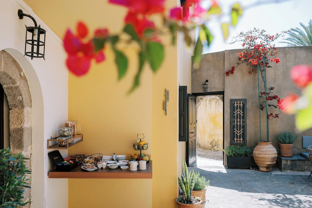 Zacosta Villa - a Heritage Hotel — Hotel building in Rhodes Town, South Aegean