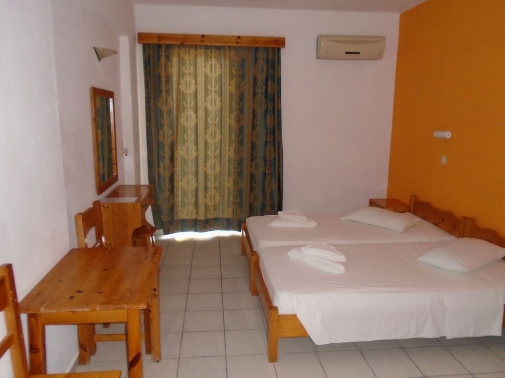 Oasis Tigaki — Hotel rooms in Tigaki, South Aegean