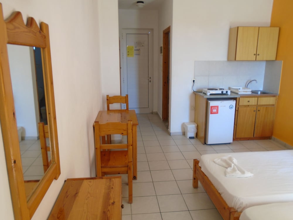 Oasis Tigaki — Hotel rooms in Tigaki, South Aegean