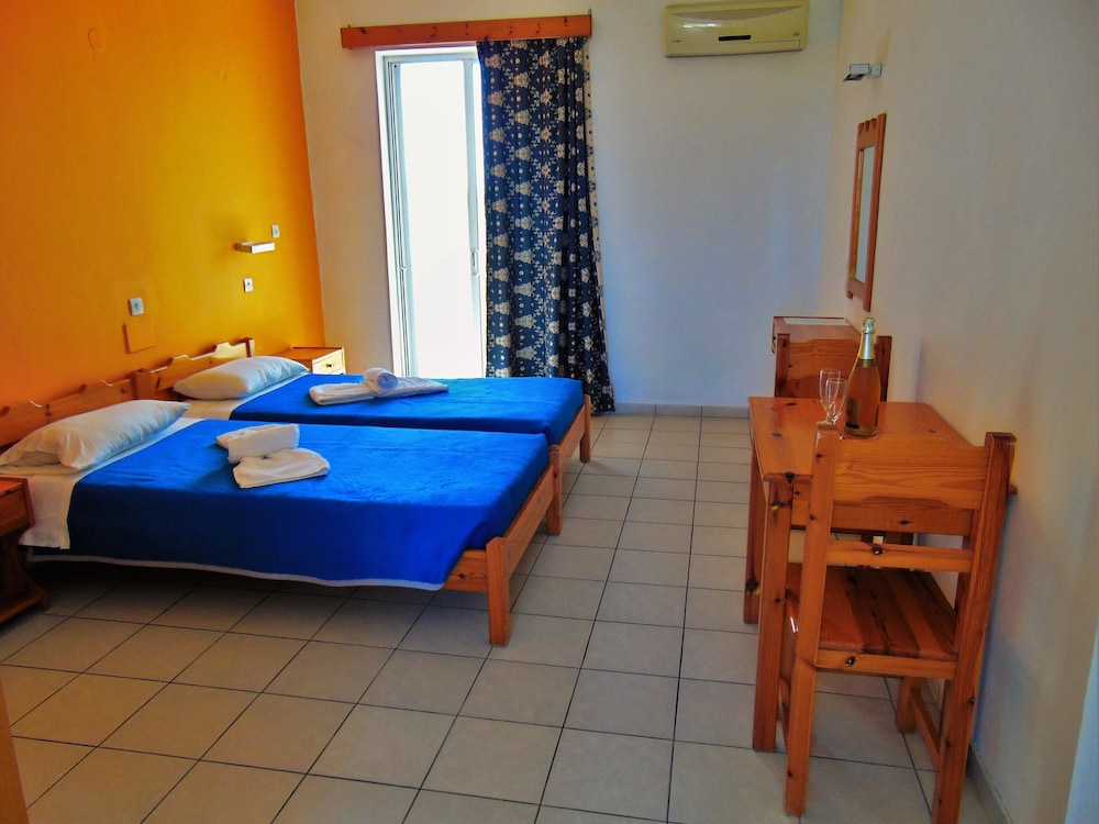 Oasis Tigaki — Hotel rooms in Tigaki, South Aegean