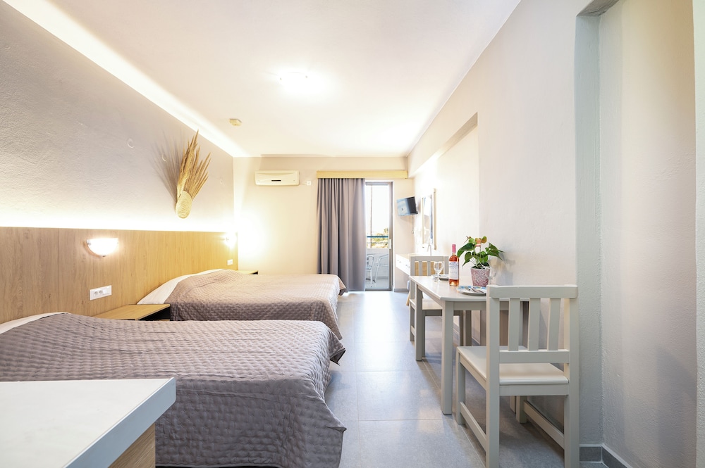 Oasis Tigaki — Hotel rooms in Tigaki, South Aegean