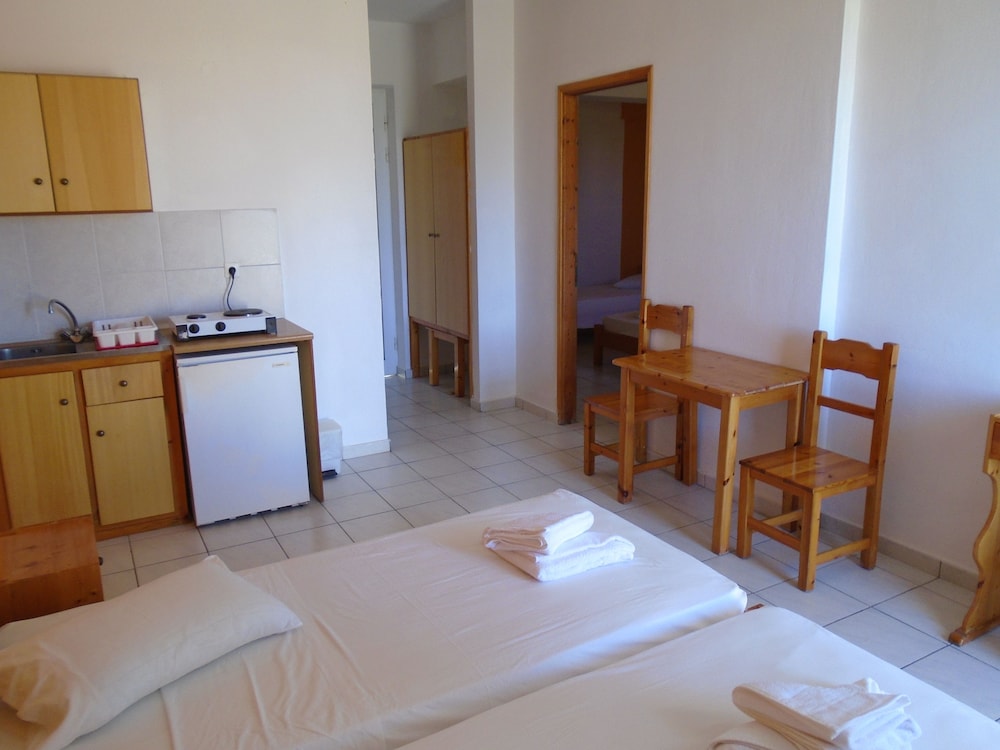 Oasis Tigaki — Hotel rooms in Tigaki, South Aegean