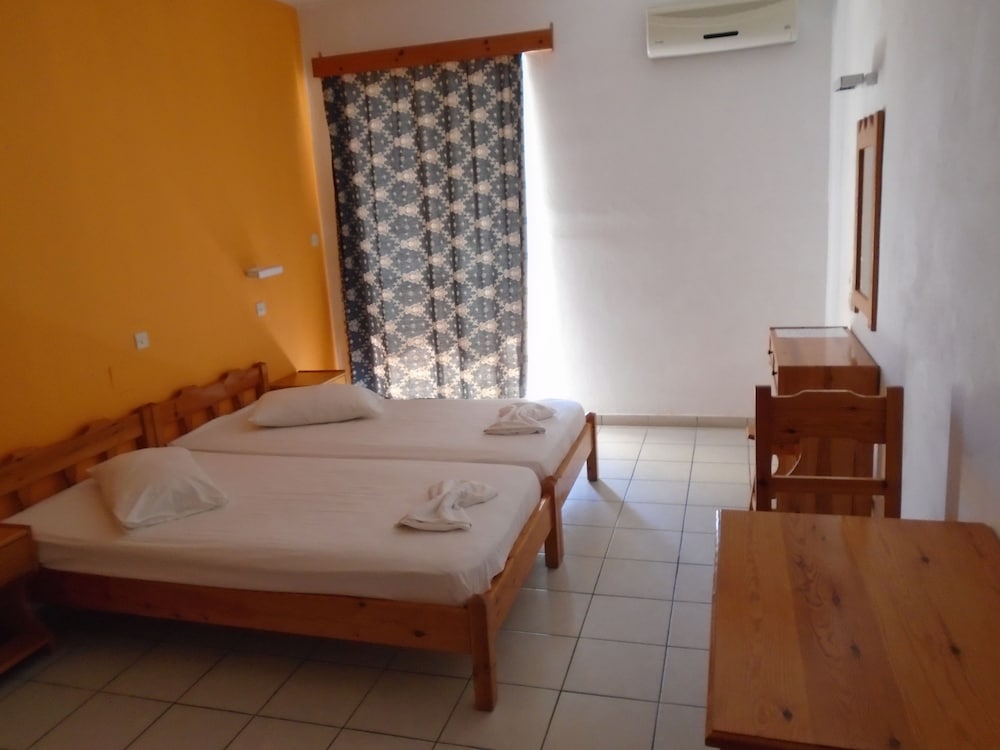 Oasis Tigaki — Hotel rooms in Tigaki, South Aegean
