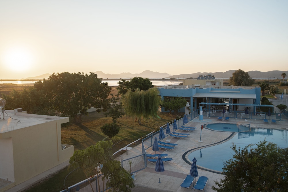 Oasis Tigaki — Swimming pool in Tigaki, South Aegean