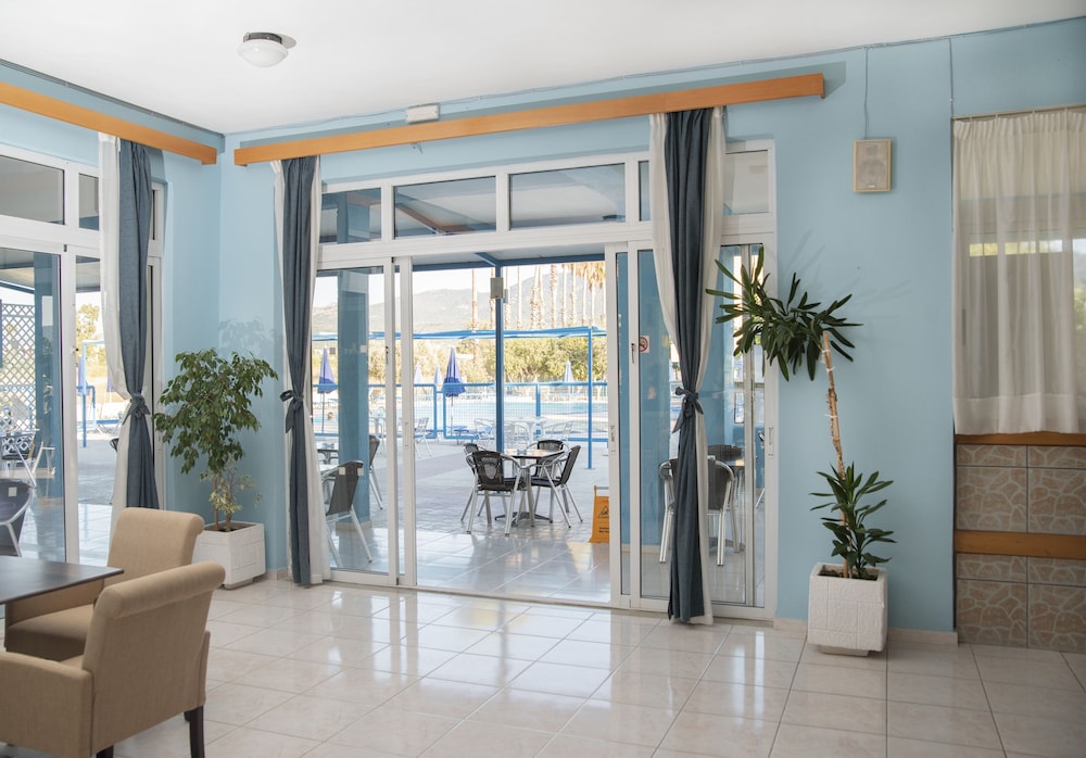Oasis Tigaki — Swimming pool in Tigaki, South Aegean