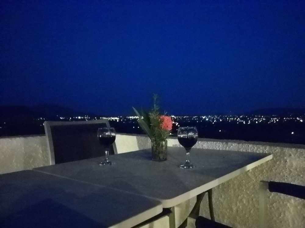 Zante View Studios — Restaurant & bars in Tsilivi, Ionian Islands