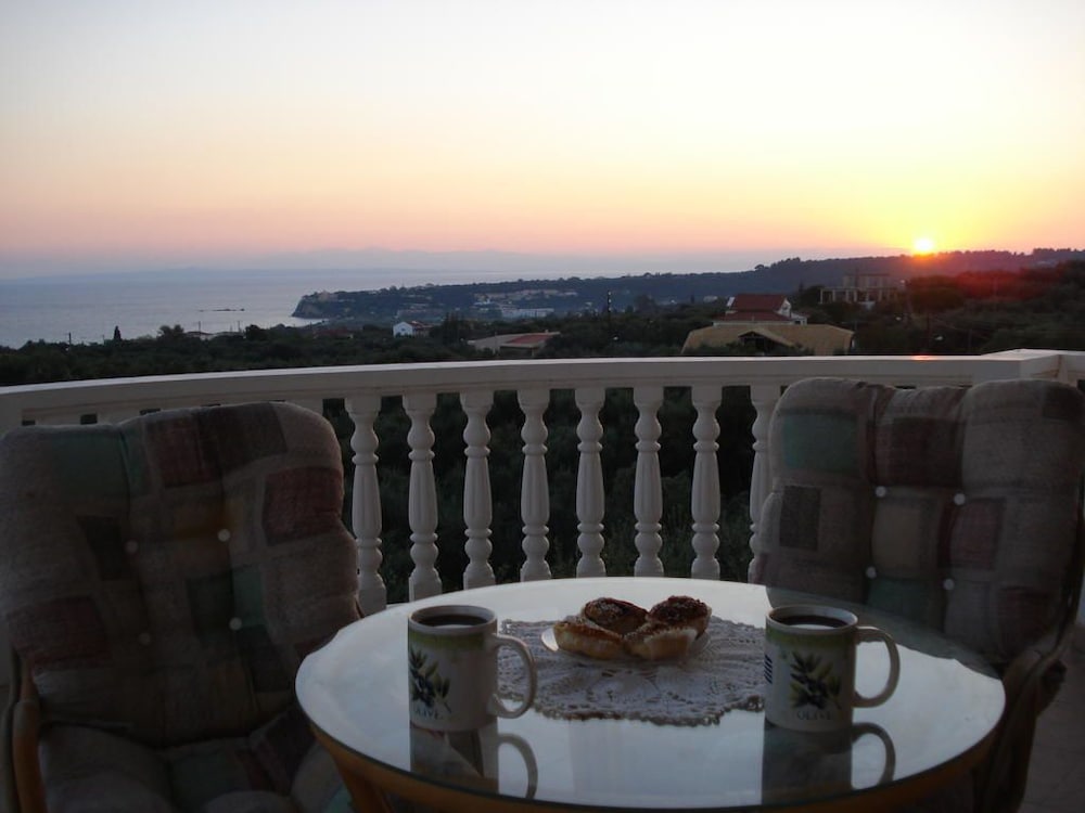 Zante View Studios — Hotel rooms in Tsilivi, Ionian Islands