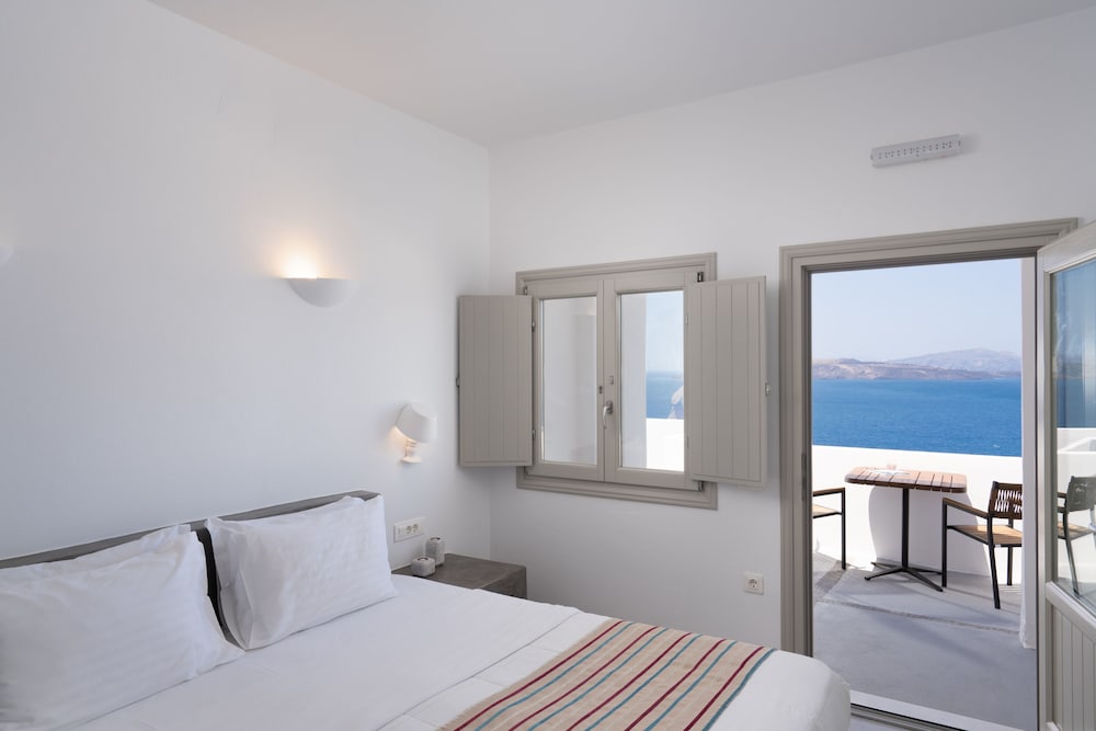 Goulielmos Hotel & Spa — Rooms in Akrotiri, South Aegean