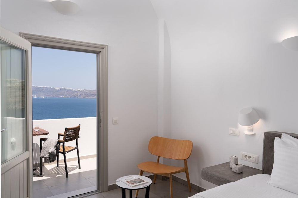 Goulielmos Hotel & Spa — Rooms in Akrotiri, South Aegean