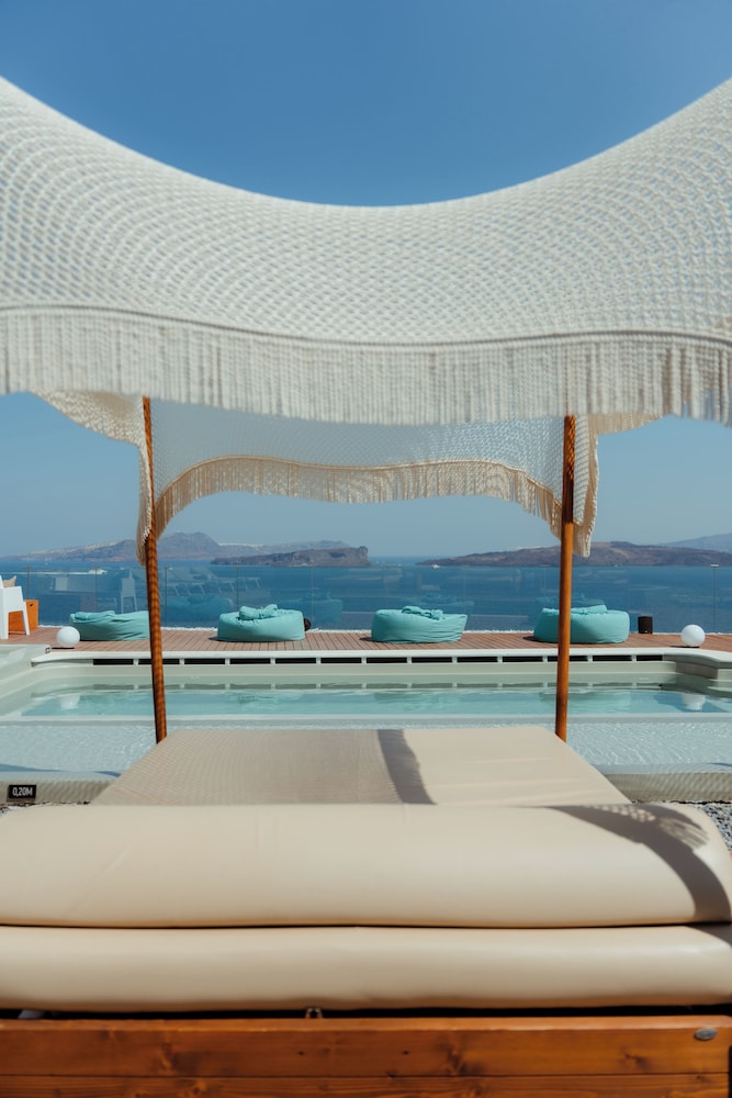 Goulielmos Hotel & Spa — Pool in Akrotiri, South Aegean