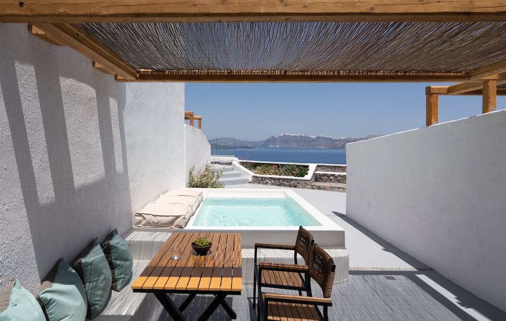 Goulielmos Hotel & Spa — Outdoor in Akrotiri, South Aegean