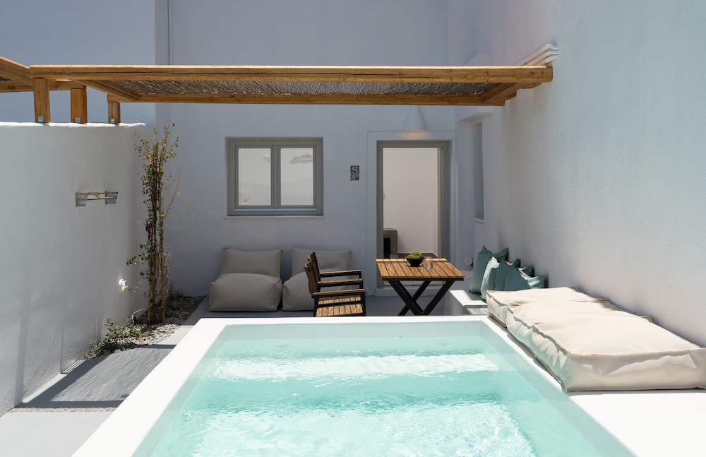 Goulielmos Hotel & Spa — Main photo in Akrotiri, South Aegean